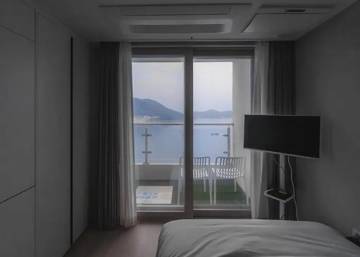 Songdo Oceanstay 2*